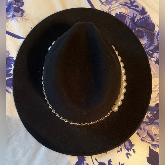 NWOT Eugenia Kim Sandra Faux Pearl Fedora Hat - Picture 9 of 10